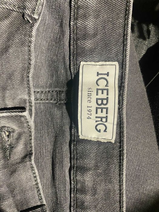 Ciemne spodnie jeans Iceberg rozmiar 36