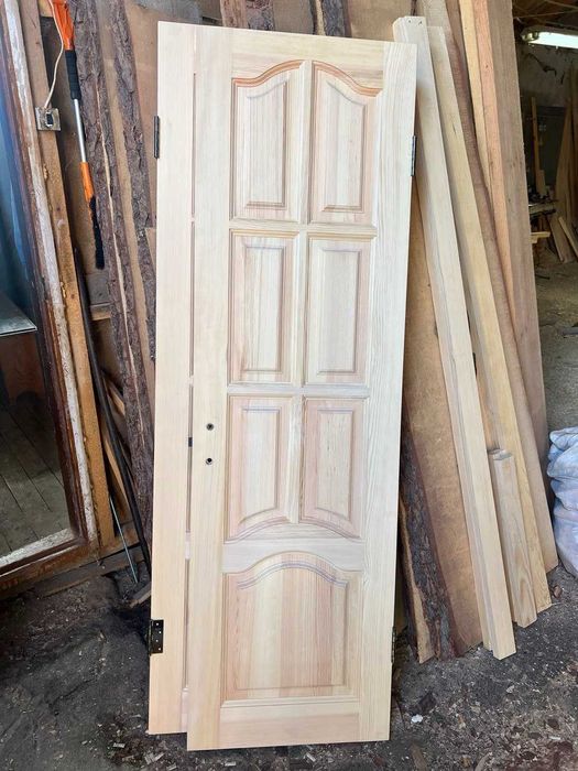 Міжкімнатні дерев'яні двері під замовлення