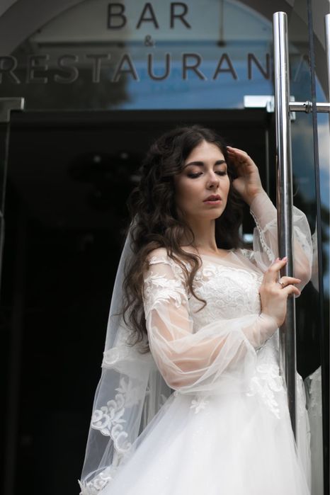 Весільна сукня айворі