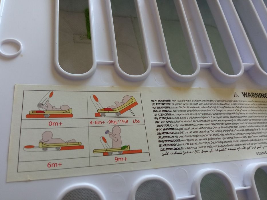 Esperguicadeira.  Chicco  luzes. e musica