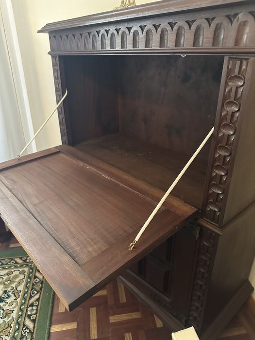 Móvel bar, em madeira