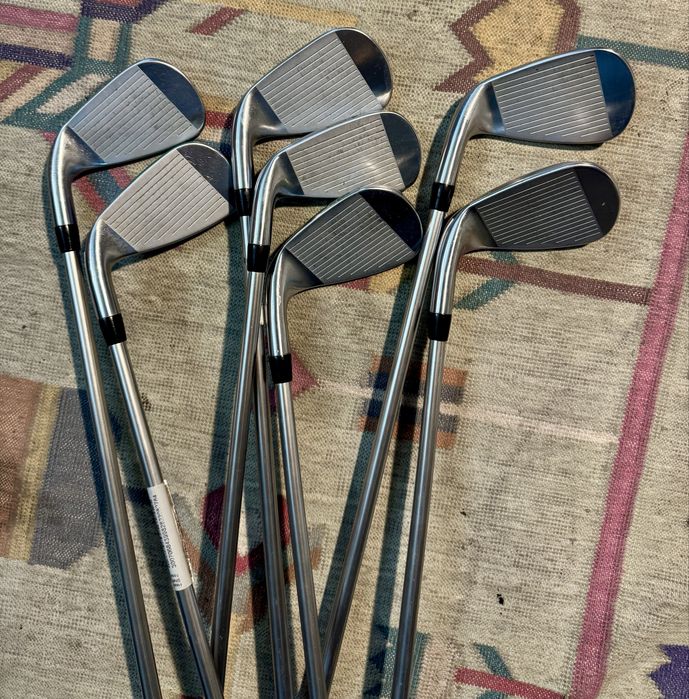 Tacos Golfe Titleist T400