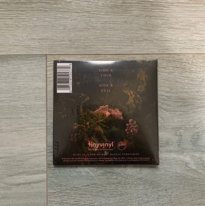 Melanie Martinez Void Evil 4” Target Vinil Cinzento