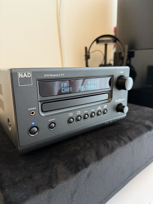 NAD C717 Receiver