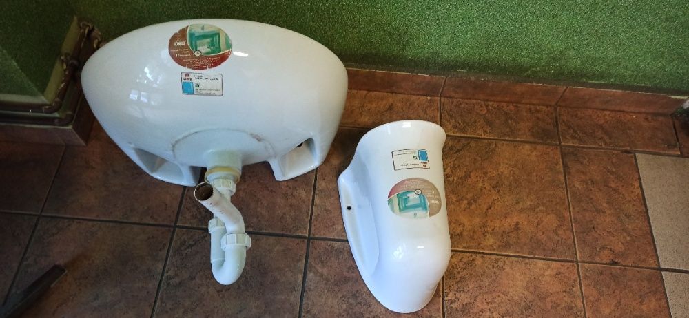 umywalka z osłoną syfonu