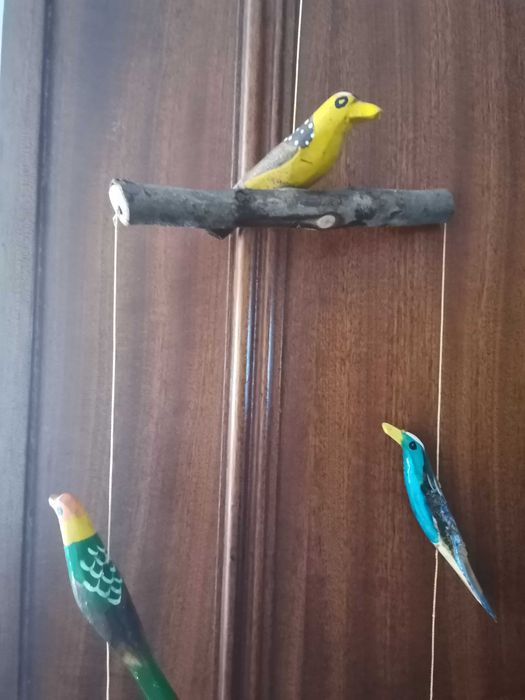 Espanta espíritos Passarinhos artesanal. Madeira pintado à mão