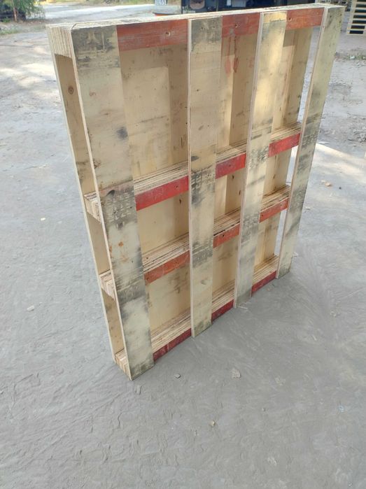 paleta ze sklejki 1100x950