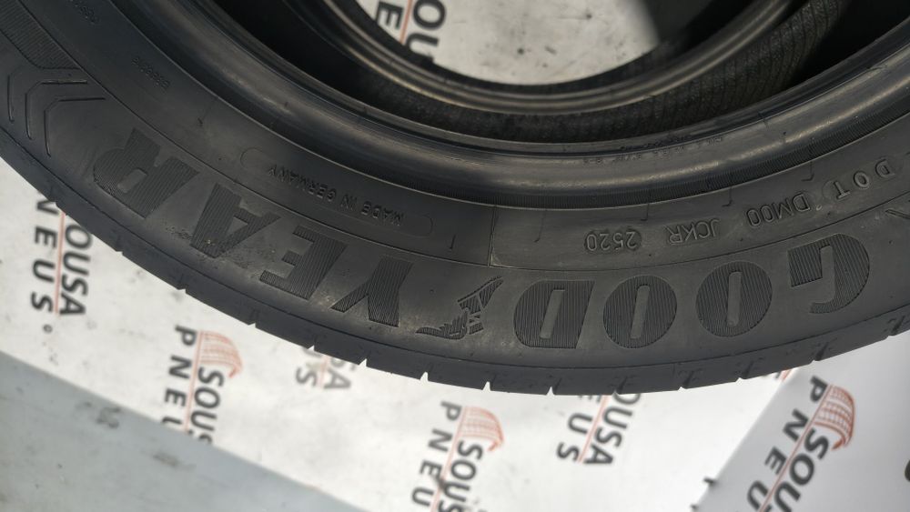 2 pneus semi novos 225-55R17 Good Year - Oferta dos Portes