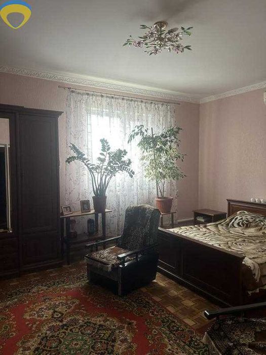 Продаж двоповерхового будинку з ремонтом та меблями! р9