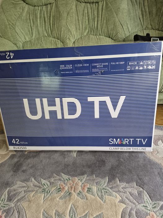 Телевизор Uhd TV  смарт діагональ 42
