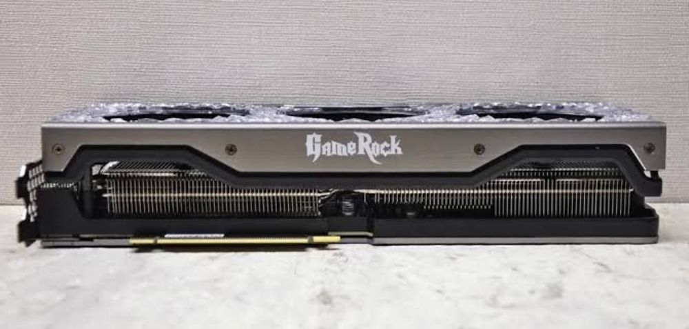 Продам видео карту GameRock RTX 3080ti-12 GB