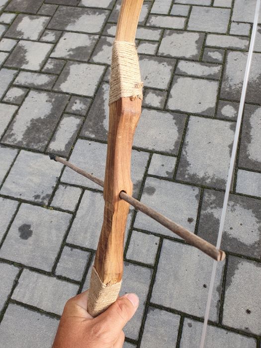 Łuk drewniany profilowany klasyczny plus strzała