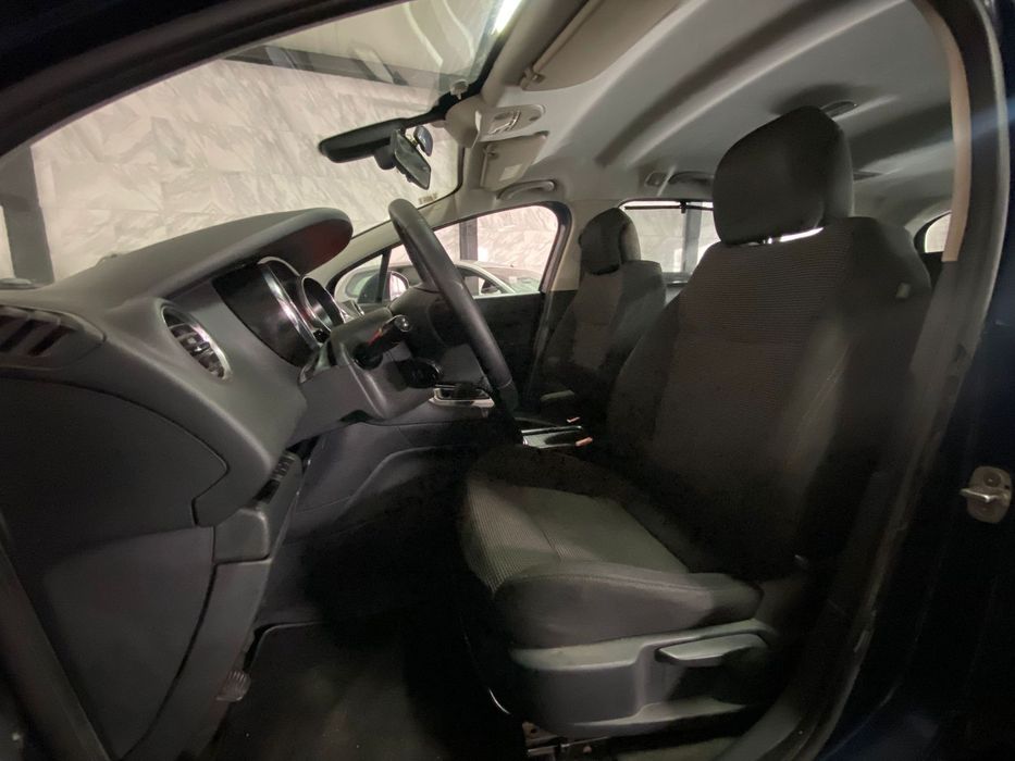 Peugeot 5008 1.6 HDi Premium