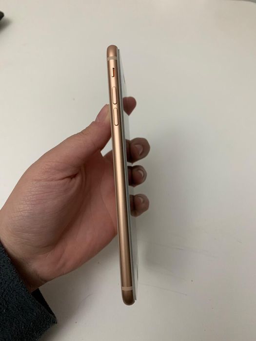 IPhone 8 Plus- rose gold
