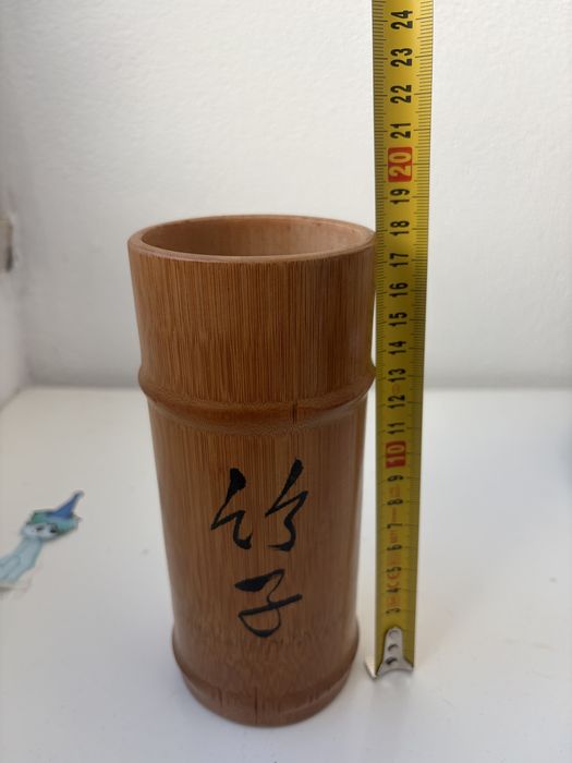 Porta-canetas em bambu ou vaso de flores