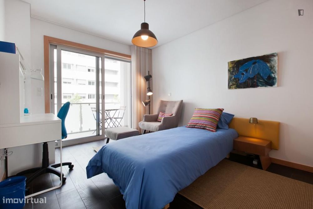 Apartamento com 2 quartos - localizado em Paranhos Porto