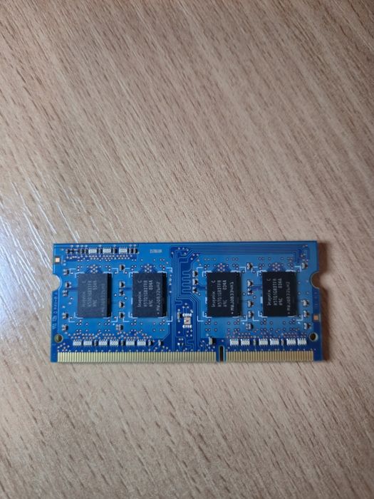 Оперативна пам'ять Hynix 1GB DDR3 PC3-10600S для ноутбука