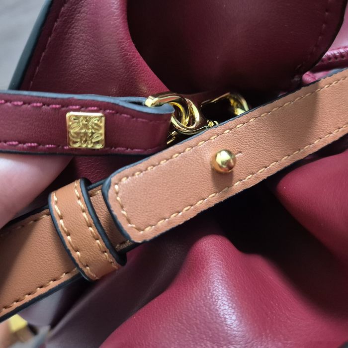 Сумка  Loewe червона