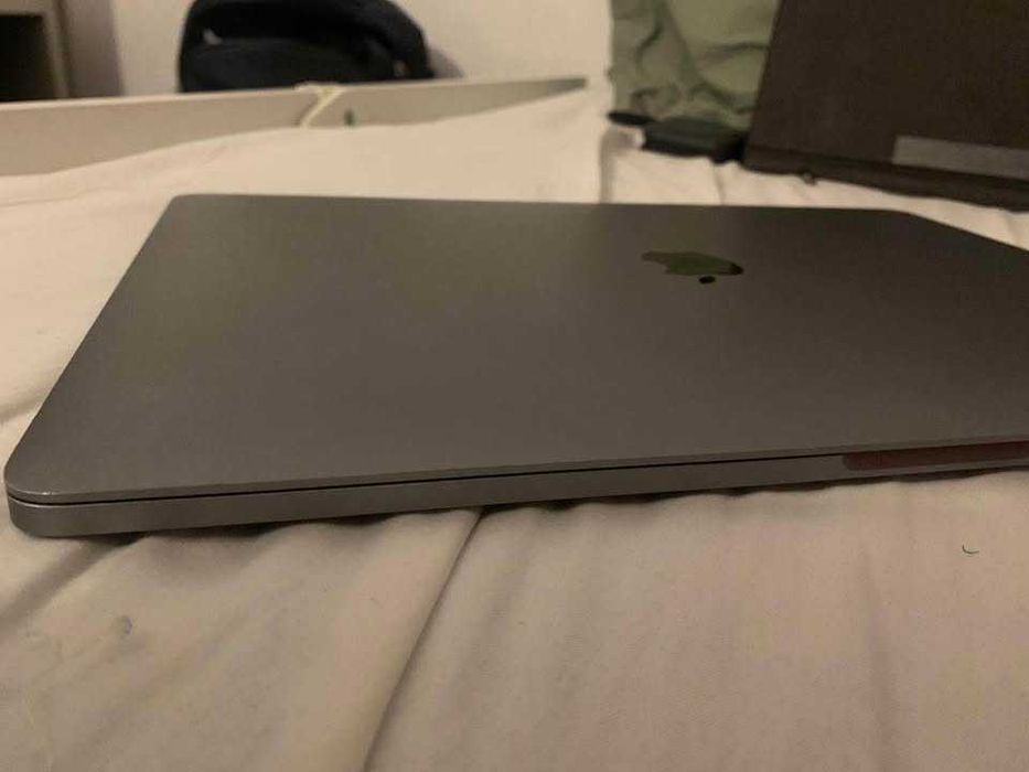 MacBook Pro 15” à venda