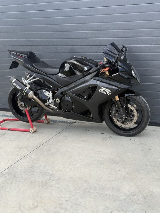 Suzuki GSXR 1000 K8 32.000km