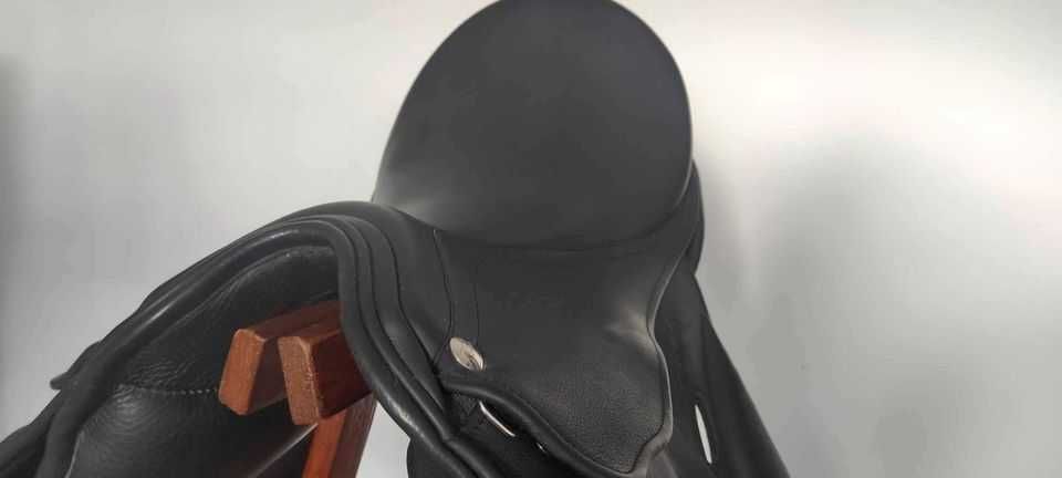 Siodło Zaldi Europa 2G wszechstronne o profilu skokowym 17 cali