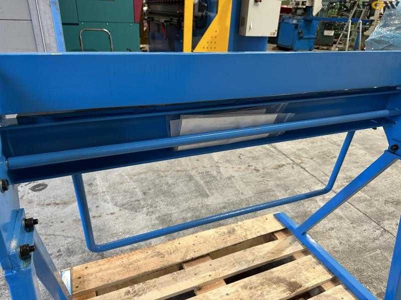 Giętarka do blachy zaginarka