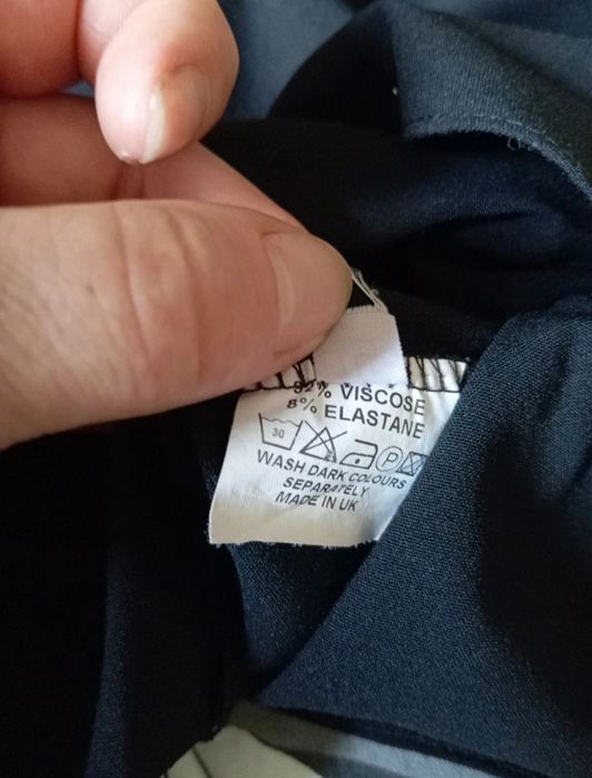 Sukienka mała czarna  z wiskozy