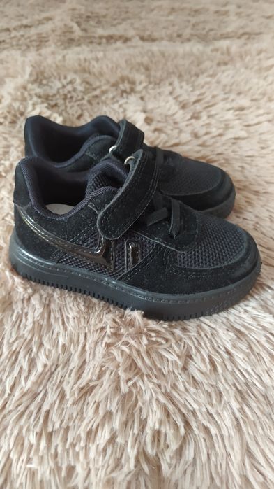 Продам дитячі кросівки. - 22 р.