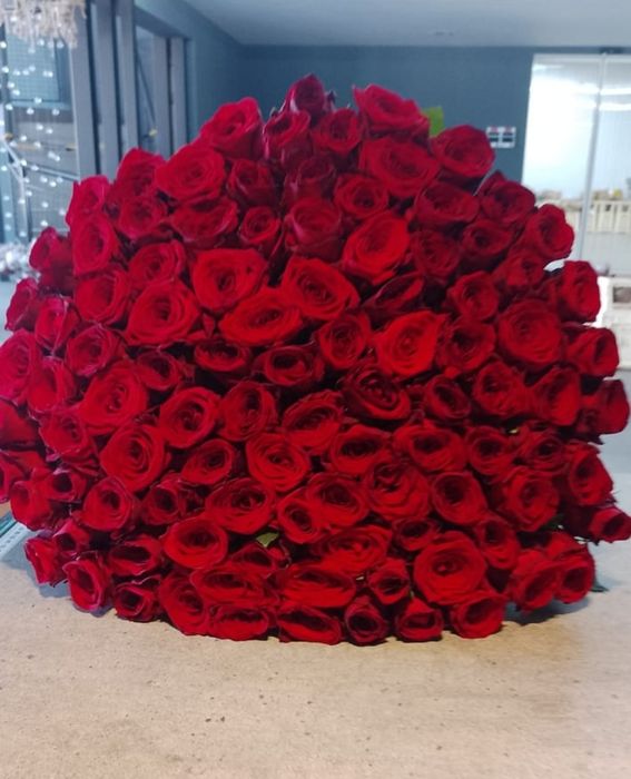 101 троянда з теплиці • Букет троянд преміум • Безкоштовна доставка •