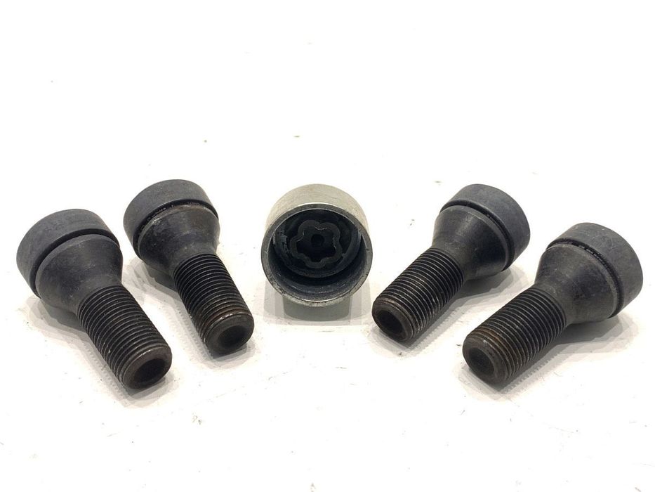 ŚRUBY ZABEZPIECZAJĄCE ZŁODZIEJKI KOMPLET  BMW 5 Touring (G31) 2017 - 2022 520 d 140 kW [190 KM]