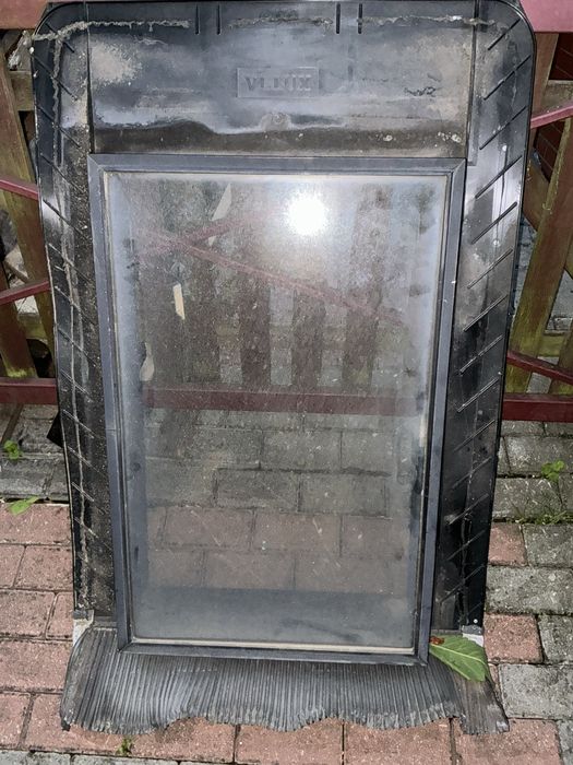 Wylaz dachowy velux 53 cm szer 82 cm wys
