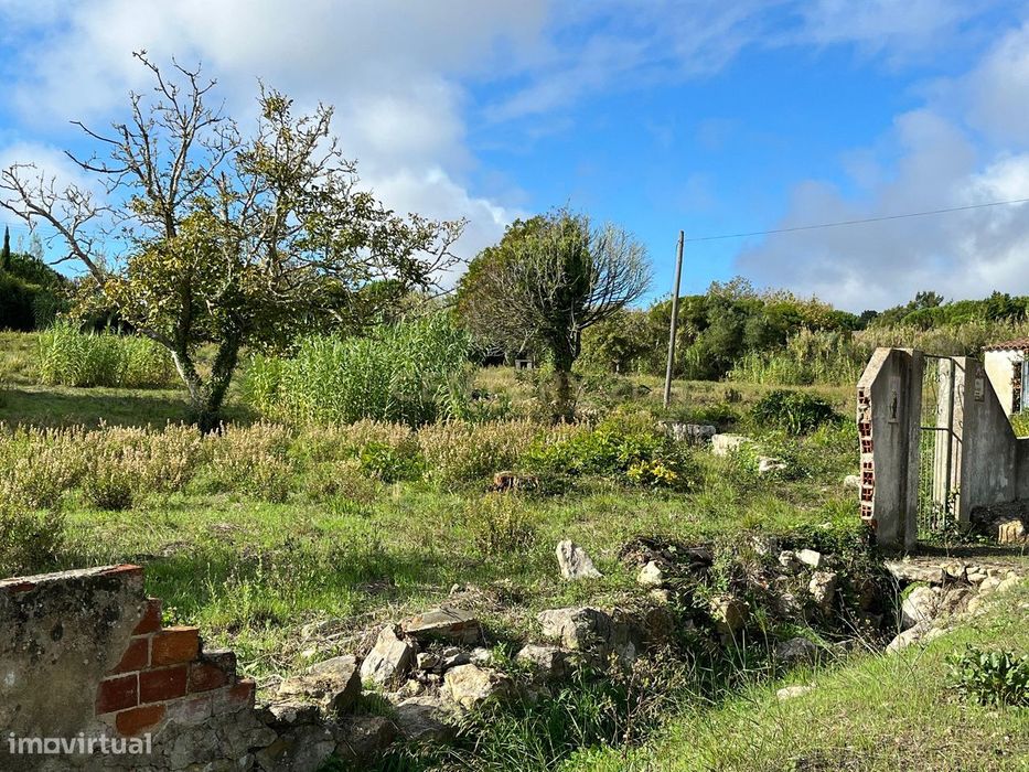 Terreno rústico 8.600 m2, em Morelinho, Sintra