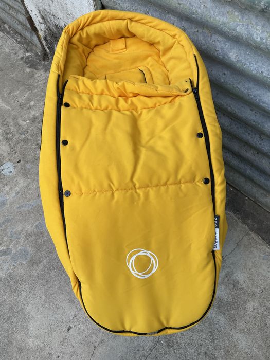 Carrinho de bebé Bugaboo Bee + ninho + ovo Cybex