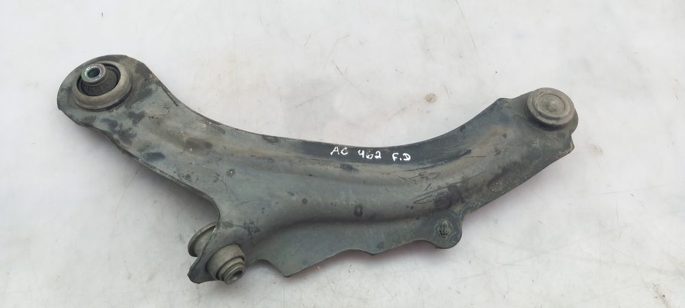 Braço de suspensão frente direito RENAULT Scénic II (JM0/1_)