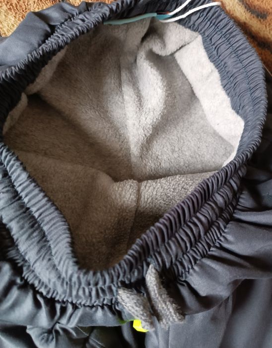 Штаны теплые 8-9 лет