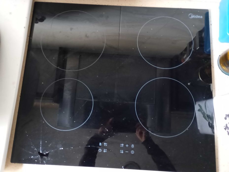 Placa de indução (com vidro partido)