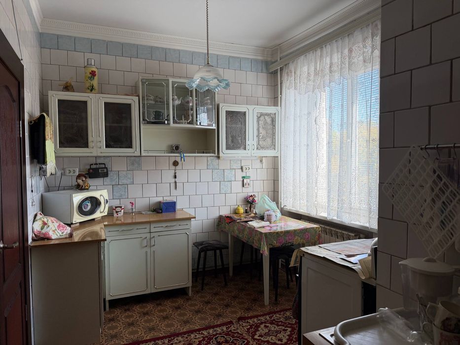Продаж 2 кімн. Металургів 18, Автономка, Соцмісто