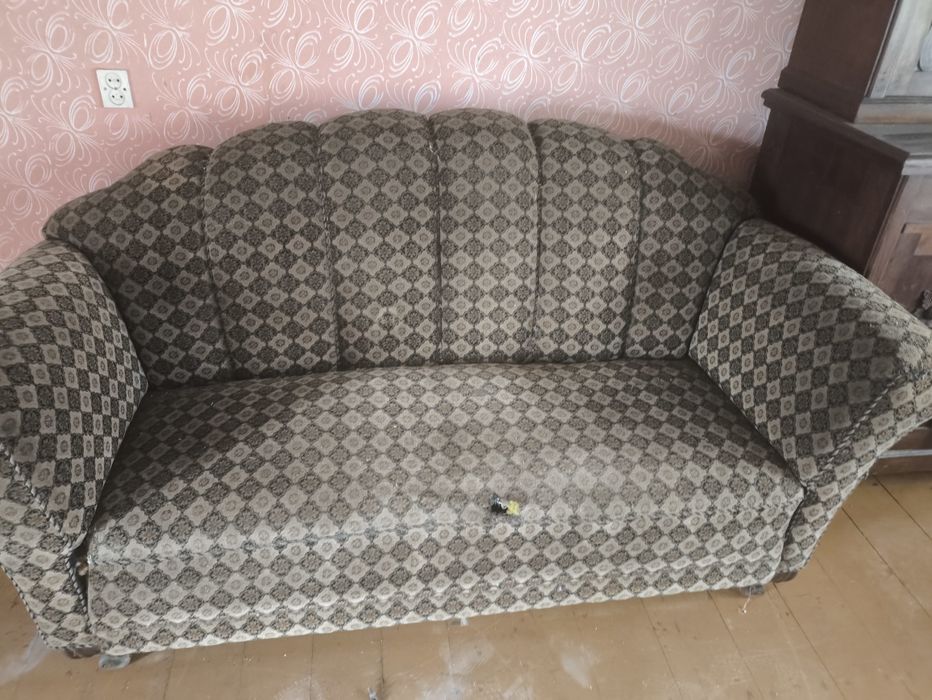 Sprzedam starą kanape