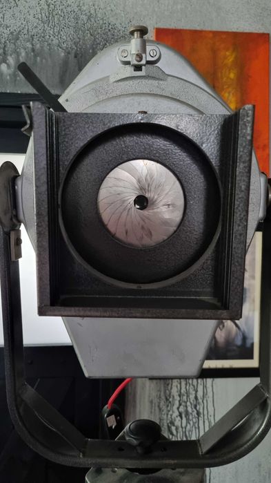 Lampa loft , industrial , reflektory estradowy na statywie