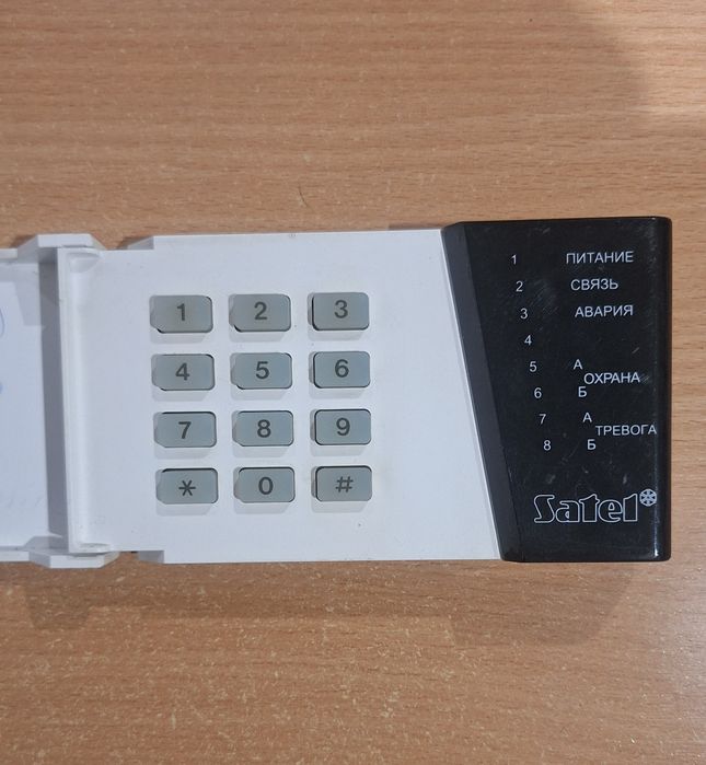 контролер-радіопередавач V41-TX, модуль Satel SM-2, клавіатура Satel