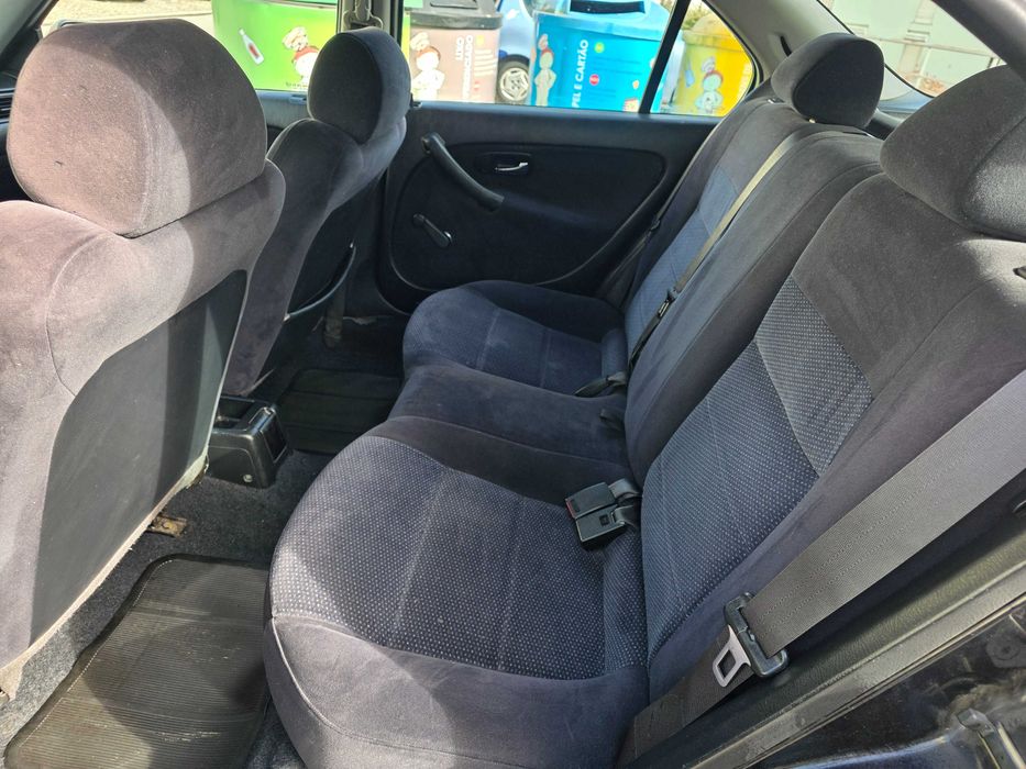 Honda Civic 1.5 Vtec Aero Deck impecável
