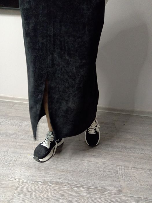 Розкішна вельветова спідниця