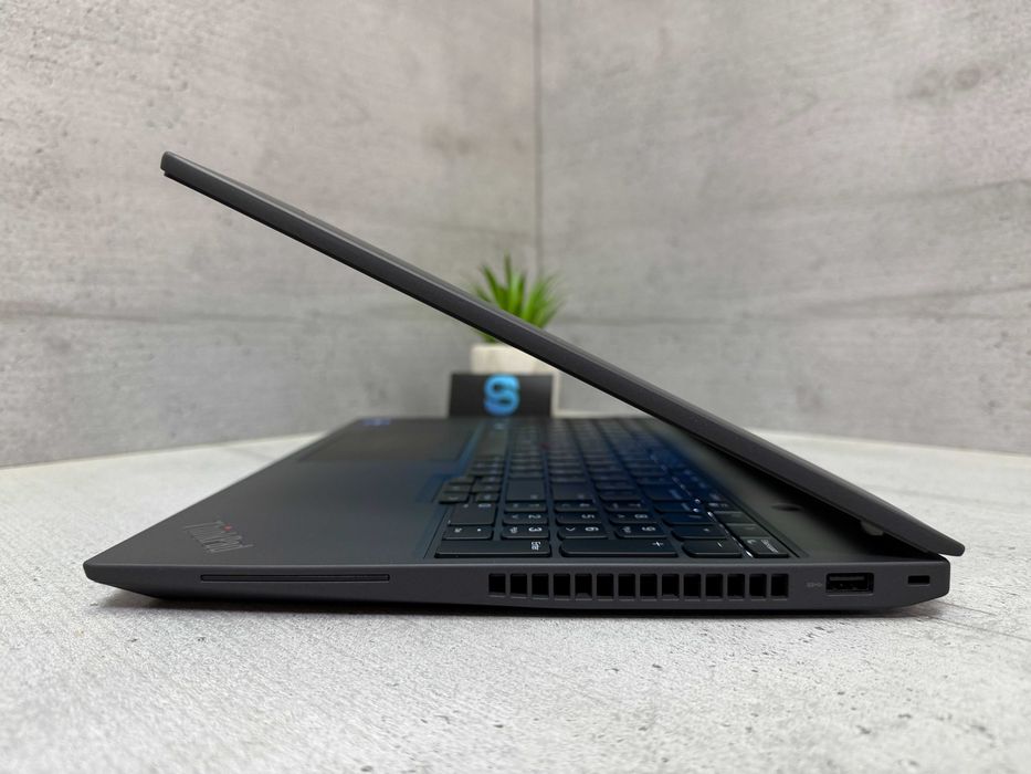 Стильний ноутбук Lenovo P16s gen2/i5-1340p/16gb ddr5/512gb ssd/16"