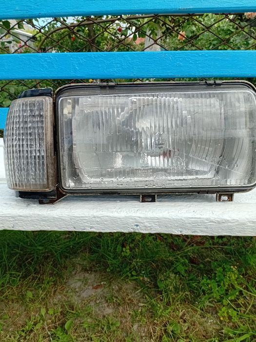 Фара до Ауді 100 С2