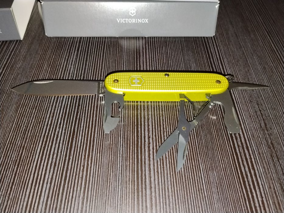 Victorinox Pionier Alox limited edition 2023