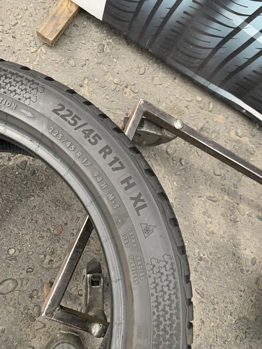 Шини 225/45 R17 Continental  пара зима 2022/24 рік 7,5/7 мм