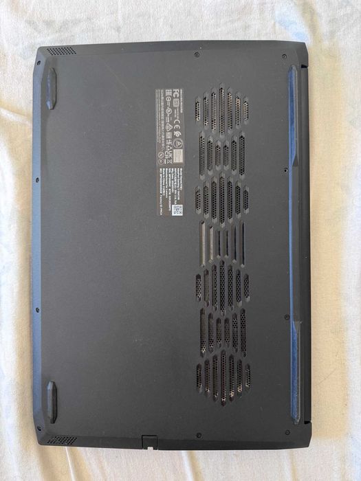 Lenovo IdeaPad Gaming 3 15ACH6 (Ryzen 5 / RTX 2050 / 16GB RAM)
