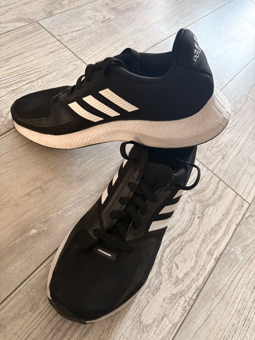 Buty adidas mlodzieżowe rozmiar 38 2/3