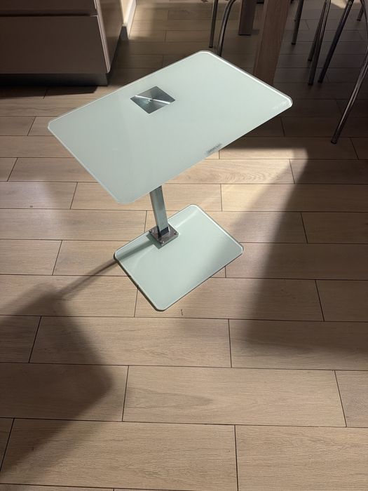 Stolik pod laptopa