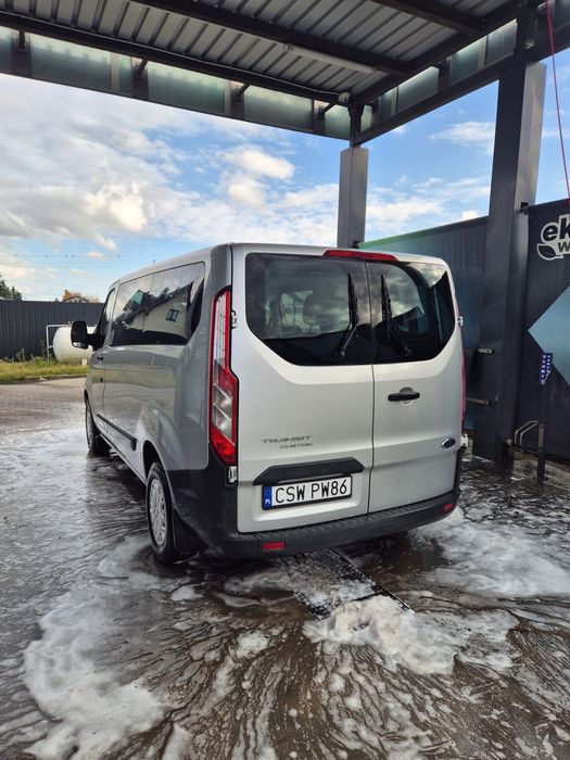 Wynajem busa 9 osobowego